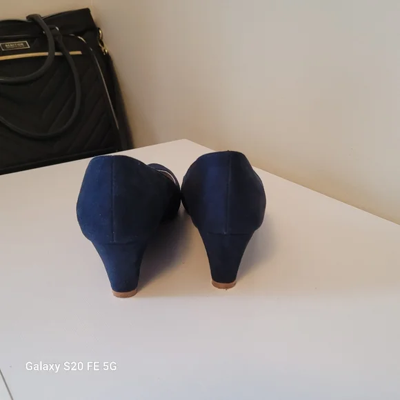 Shoes - Picture 2 of 3